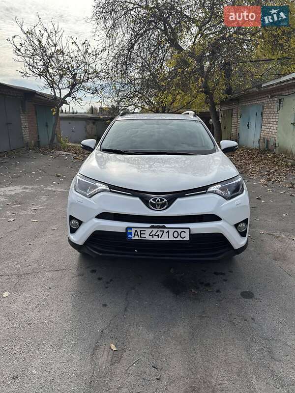 Внедорожник / Кроссовер Toyota RAV4 2016 в Кривом Роге фото 2 Внедорожник / Кроссовер Toyota RAV4 2016 в Кривом Роге