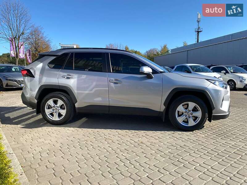 Внедорожник / Кроссовер Toyota RAV4 2020 в Львове фото 4 Внедорожник / Кроссовер Toyota RAV4 2020 в Львове
