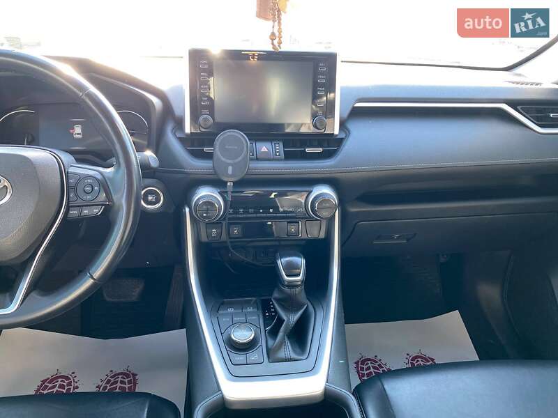 Внедорожник / Кроссовер Toyota RAV4 2020 в Львове фото 17 Внедорожник / Кроссовер Toyota RAV4 2020 в Львове