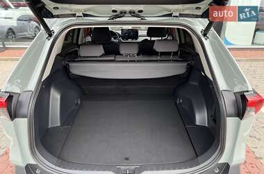 Внедорожник / Кроссовер Toyota RAV4 2023 в 