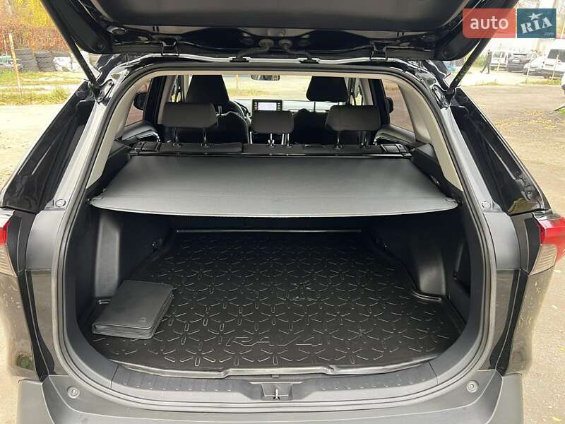 Внедорожник / Кроссовер Toyota RAV4 2019 в Тернополе фото 34 Внедорожник / Кроссовер Toyota RAV4 2019 в Тернополе
