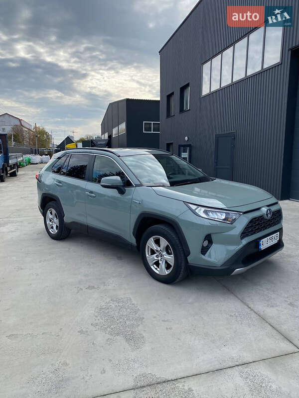 Внедорожник / Кроссовер Toyota RAV4 2018 в Броварах