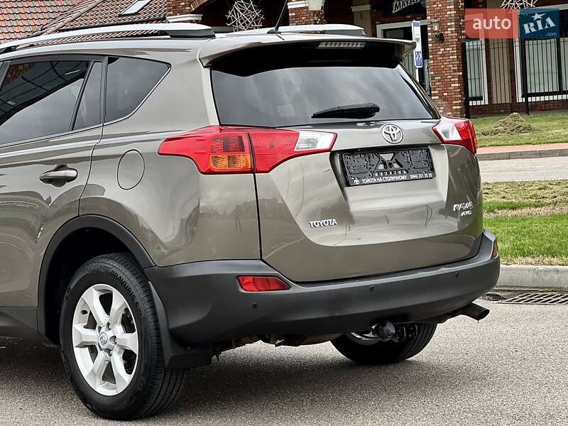 Позашляховик / Кросовер Toyota RAV4 2013 в Києві фото 16 Позашляховик / Кросовер Toyota RAV4 2013 в Києві