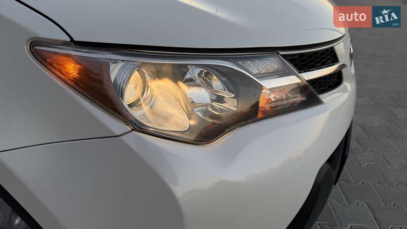 Позашляховик / Кросовер Toyota RAV4 2013 в Тернополі