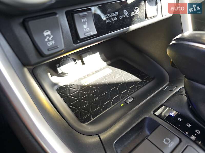 Внедорожник / Кроссовер Toyota RAV4 2022 в Львове фото 23 Внедорожник / Кроссовер Toyota RAV4 2022 в Львове