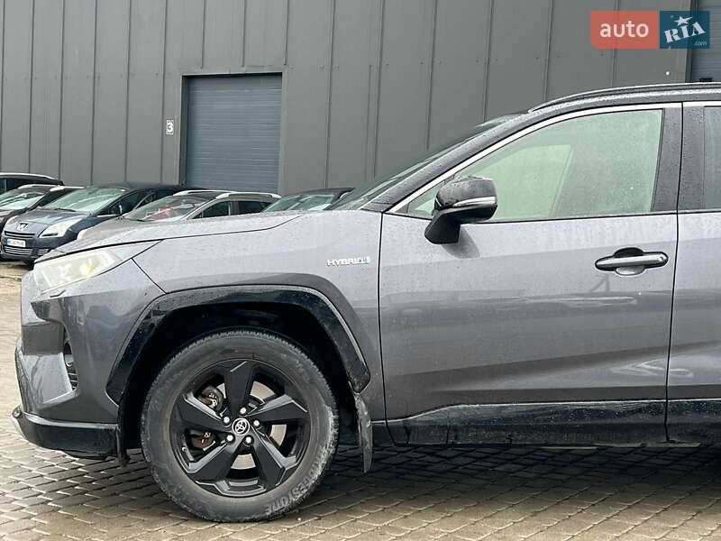 Внедорожник / Кроссовер Toyota RAV4 2019 в Львове фото 3 Внедорожник / Кроссовер Toyota RAV4 2019 в Львове