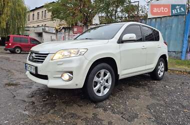 Позашляховик / Кросовер Toyota RAV4 2011 в Києві