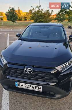 Внедорожник / Кроссовер Toyota RAV4 2019 в Львове