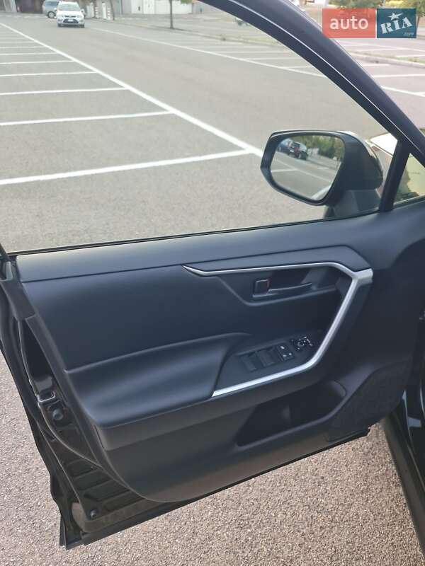 Внедорожник / Кроссовер Toyota RAV4 2019 в Львове фото 34 Внедорожник / Кроссовер Toyota RAV4 2019 в Львове