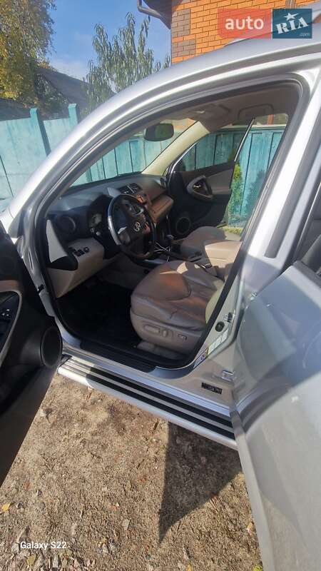 Внедорожник / Кроссовер Toyota RAV4 2008 в Лебедине