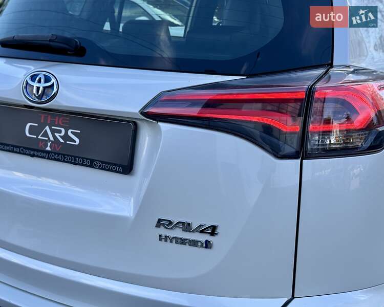 Внедорожник / Кроссовер Toyota RAV4 2016 в Киеве фото 12 Внедорожник / Кроссовер Toyota RAV4 2016 в Киеве