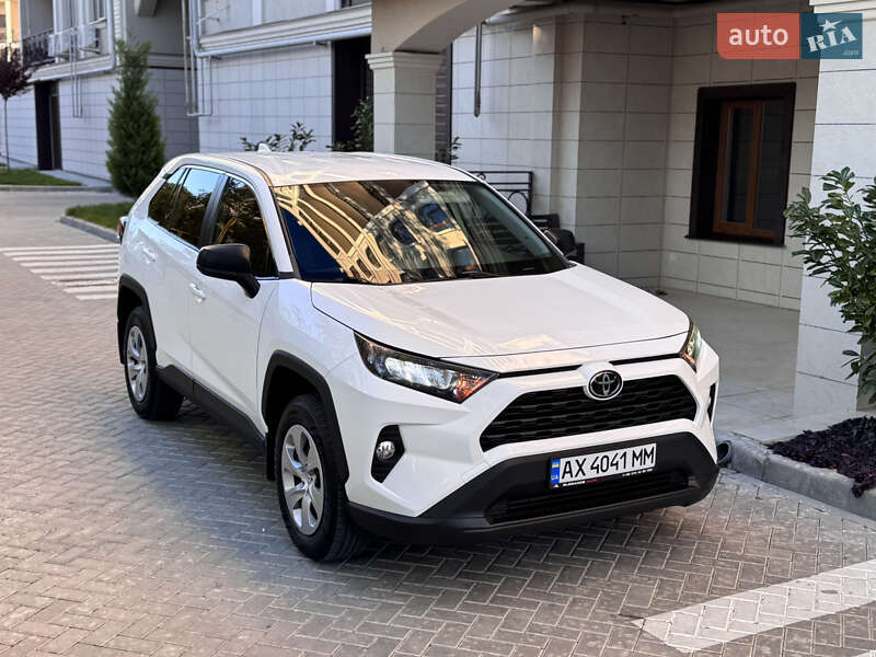 Внедорожник / Кроссовер Toyota RAV4 2022 в Одессе фото 23 Внедорожник / Кроссовер Toyota RAV4 2022 в Одессе