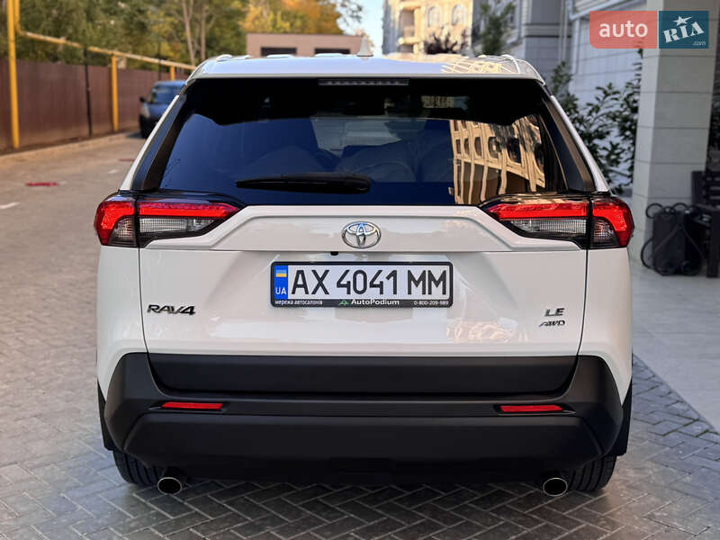 Внедорожник / Кроссовер Toyota RAV4 2022 в Одессе фото 36 Внедорожник / Кроссовер Toyota RAV4 2022 в Одессе