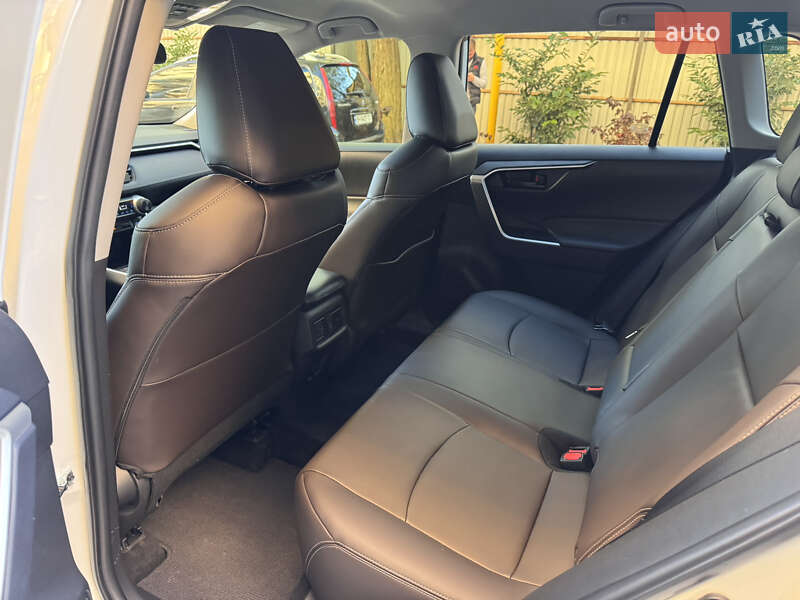 Внедорожник / Кроссовер Toyota RAV4 2022 в Одессе фото 46 Внедорожник / Кроссовер Toyota RAV4 2022 в Одессе