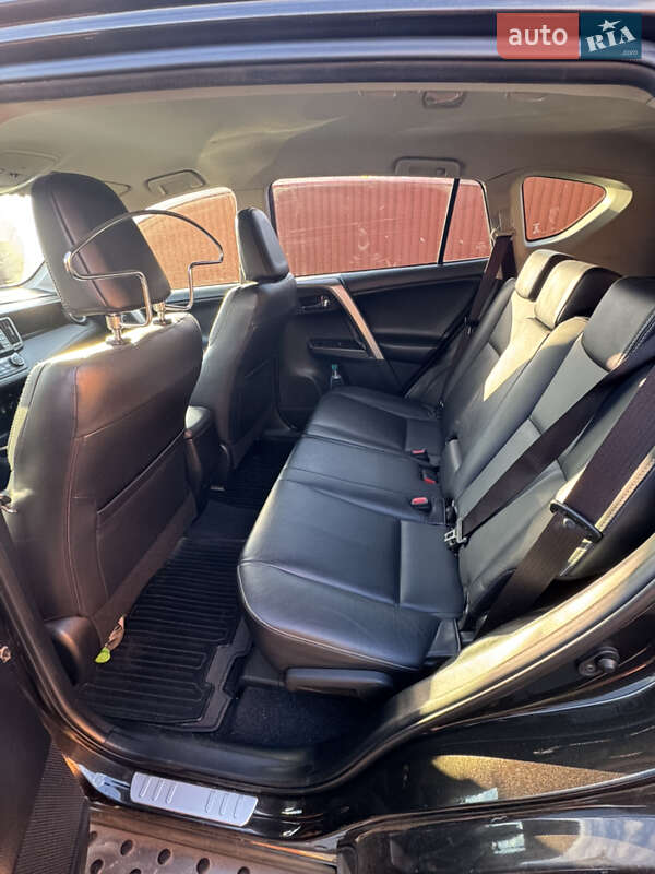 Внедорожник / Кроссовер Toyota RAV4 2016 в Киеве фото 6 Внедорожник / Кроссовер Toyota RAV4 2016 в Киеве