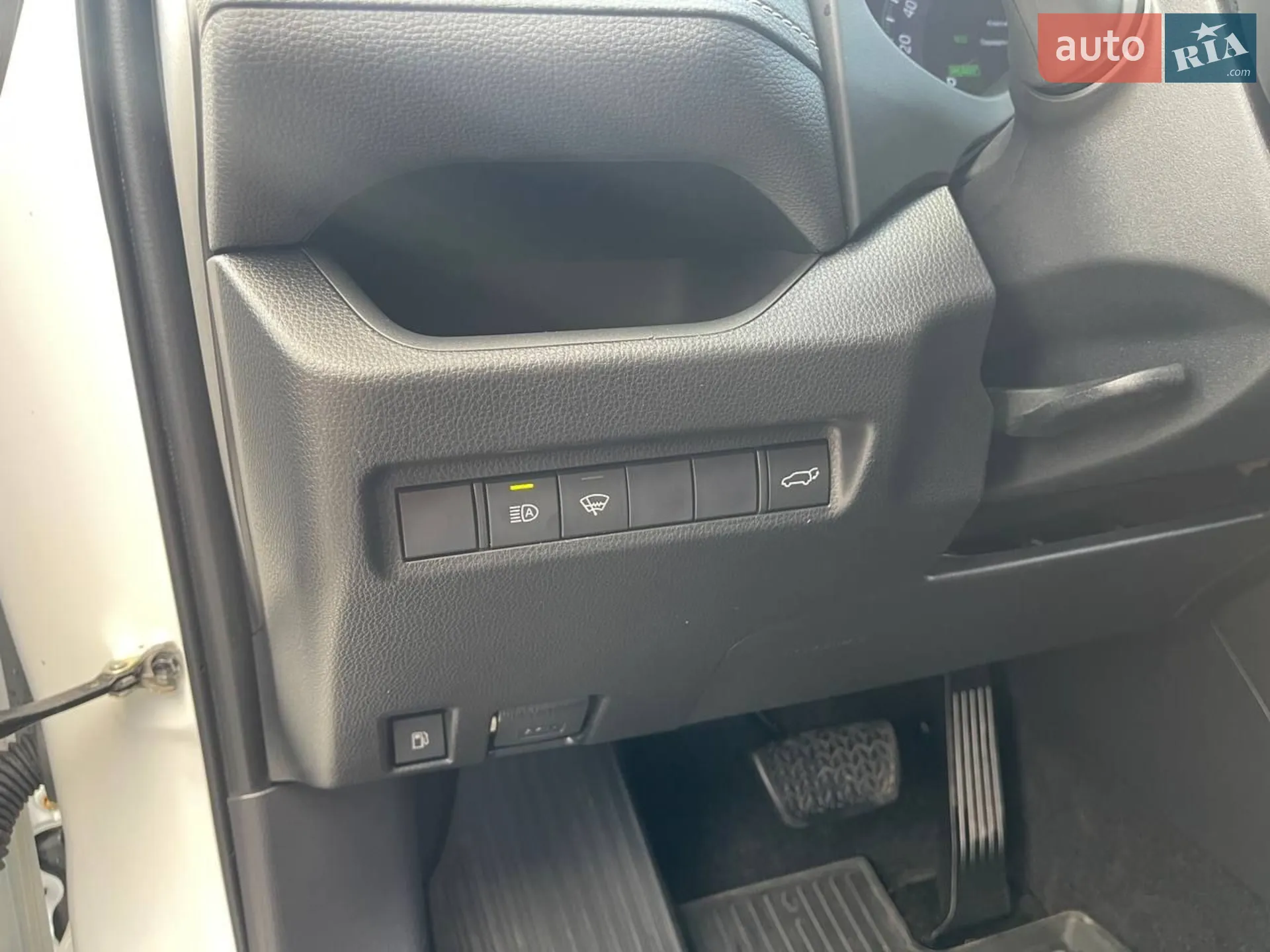 2020 Toyota RAV 4 - мініатюра 19