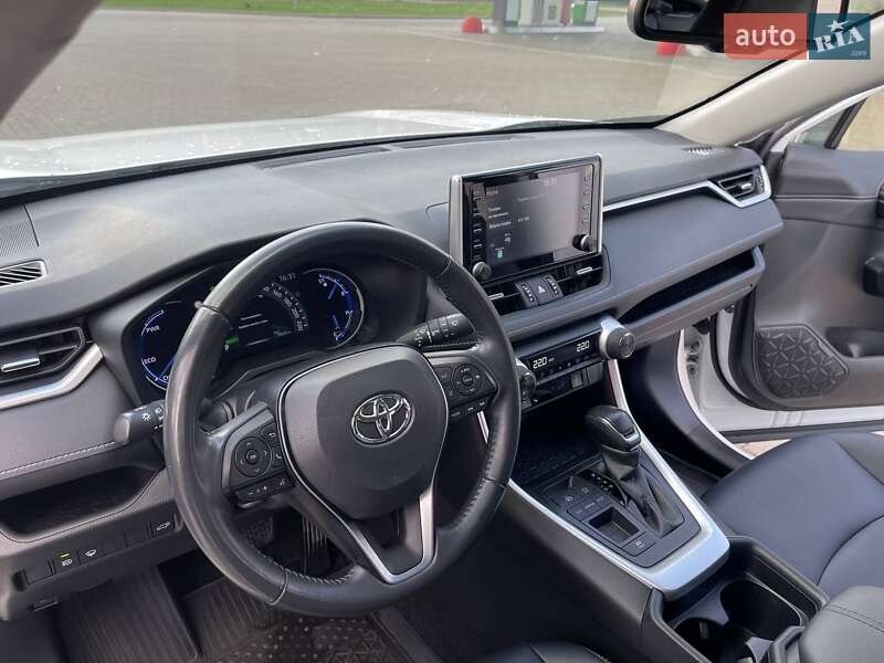 Внедорожник / Кроссовер Toyota RAV4 2020 в Житомире фото 24 Внедорожник / Кроссовер Toyota RAV4 2020 в Житомире