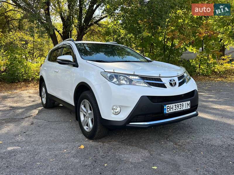 Внедорожник / Кроссовер Toyota RAV4 2014 в Одессе фото 3 Внедорожник / Кроссовер Toyota RAV4 2014 в Одессе