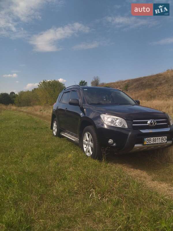 Позашляховик / Кросовер Toyota RAV4 2008 в Білій Церкві