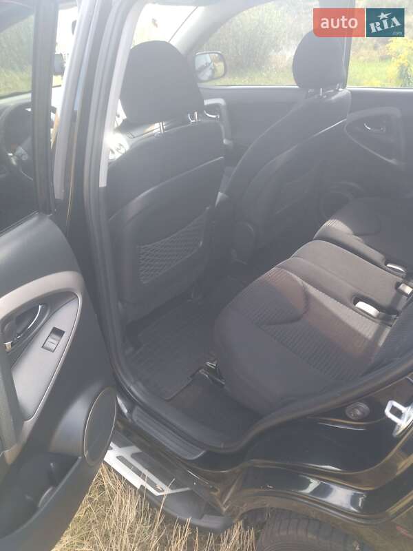 Позашляховик / Кросовер Toyota RAV4 2008 в Білій Церкві