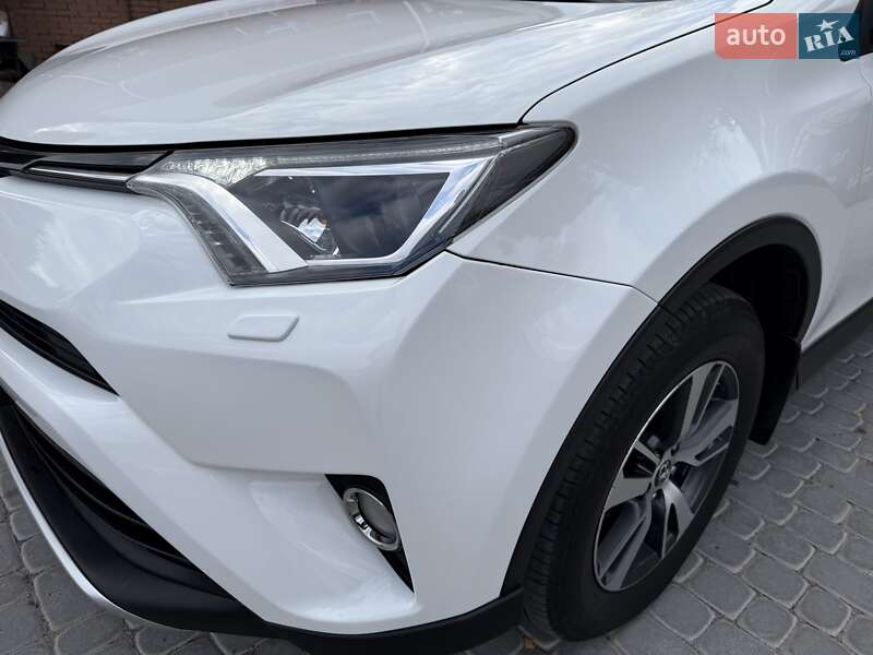 Внедорожник / Кроссовер Toyota RAV4 2017 в Виннице фото 30 Внедорожник / Кроссовер Toyota RAV4 2017 в Виннице