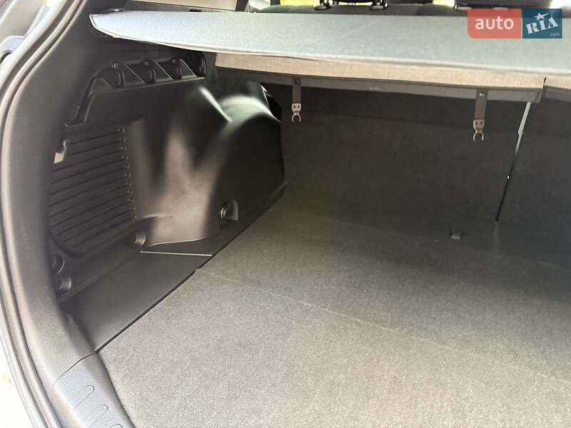 Внедорожник / Кроссовер Toyota RAV4 2017 в Виннице фото 51 Внедорожник / Кроссовер Toyota RAV4 2017 в Виннице