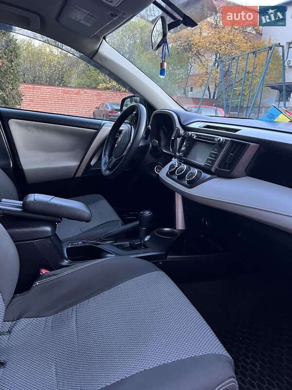 Позашляховик / Кросовер Toyota RAV4 2015 в Івано-Франківську фото 10 Позашляховик / Кросовер Toyota RAV4 2015 в Івано-Франківську