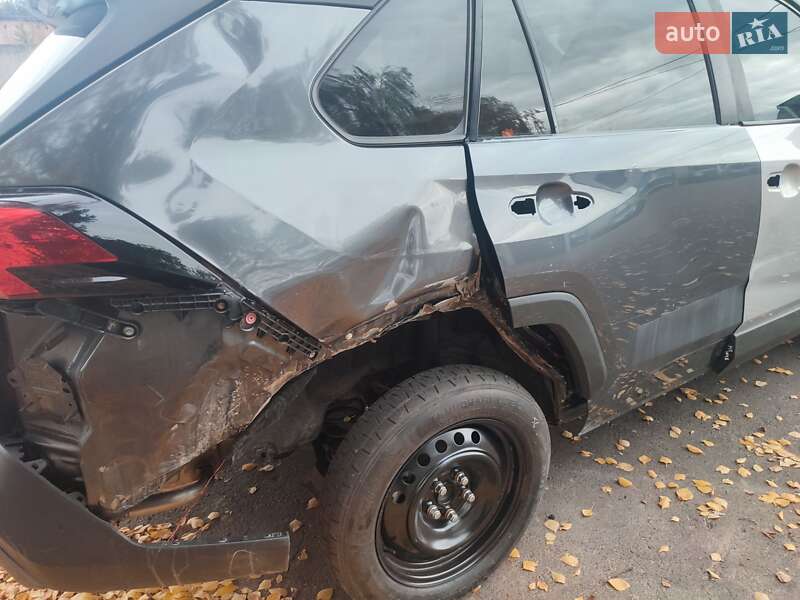 Внедорожник / Кроссовер Toyota RAV4 2020 в Ровно фото 6 Внедорожник / Кроссовер Toyota RAV4 2020 в Ровно