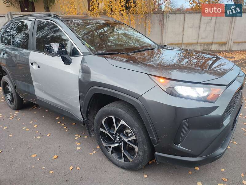 Внедорожник / Кроссовер Toyota RAV4 2020 в Ровно фото 19 Внедорожник / Кроссовер Toyota RAV4 2020 в Ровно
