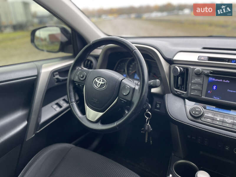 Внедорожник / Кроссовер Toyota RAV4 2012 в Львове