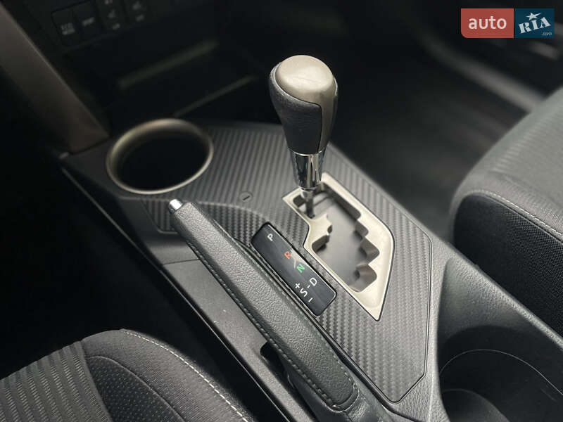 Внедорожник / Кроссовер Toyota RAV4 2012 в Львове