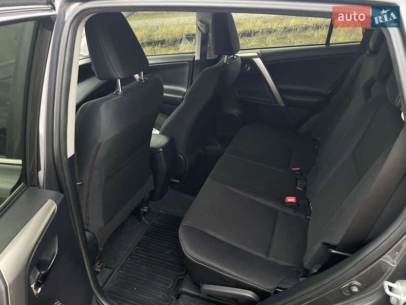 Внедорожник / Кроссовер Toyota RAV4 2012 в Львове