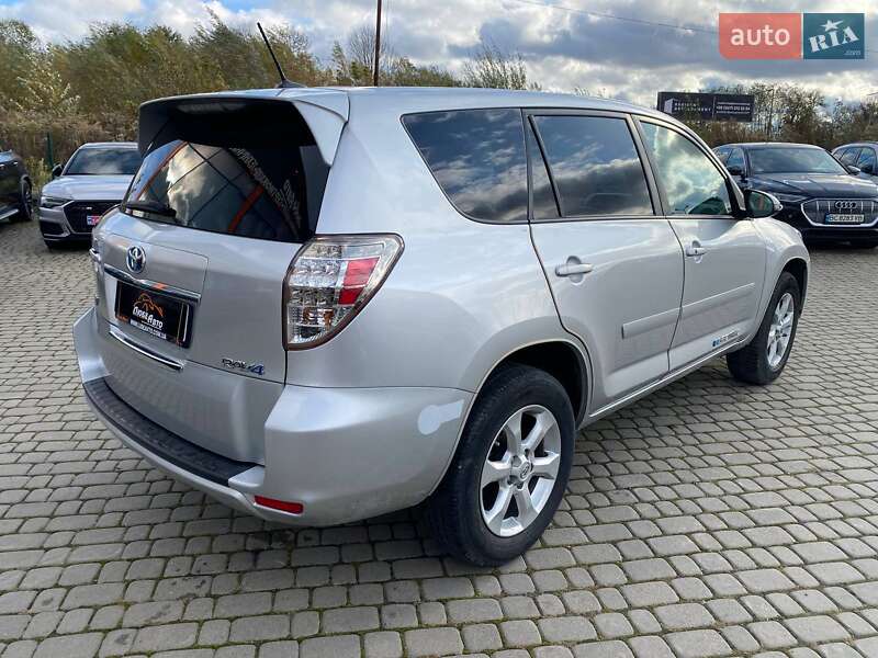 Внедорожник / Кроссовер Toyota RAV4 2012 в Львове
