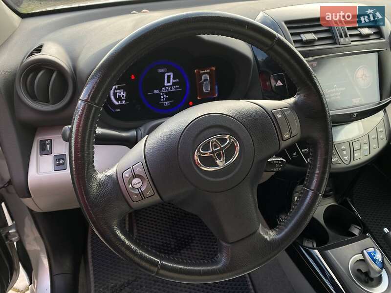 Внедорожник / Кроссовер Toyota RAV4 2012 в Львове