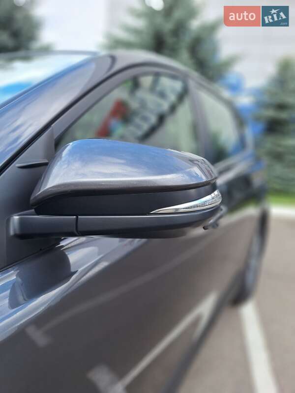 Внедорожник / Кроссовер Toyota RAV4 2018 в Киеве