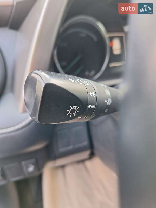 Внедорожник / Кроссовер Toyota RAV4 2018 в Киеве