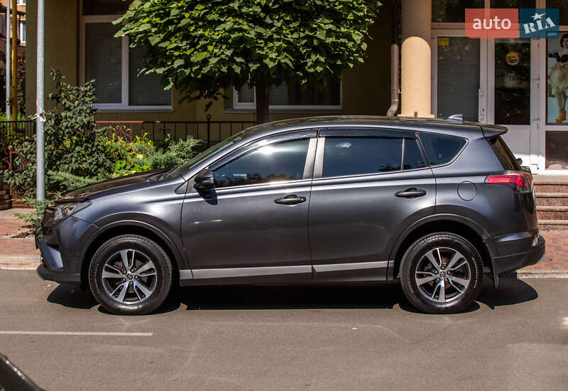 Внедорожник / Кроссовер Toyota RAV4 2017 в Киеве фото 33 Внедорожник / Кроссовер Toyota RAV4 2017 в Киеве