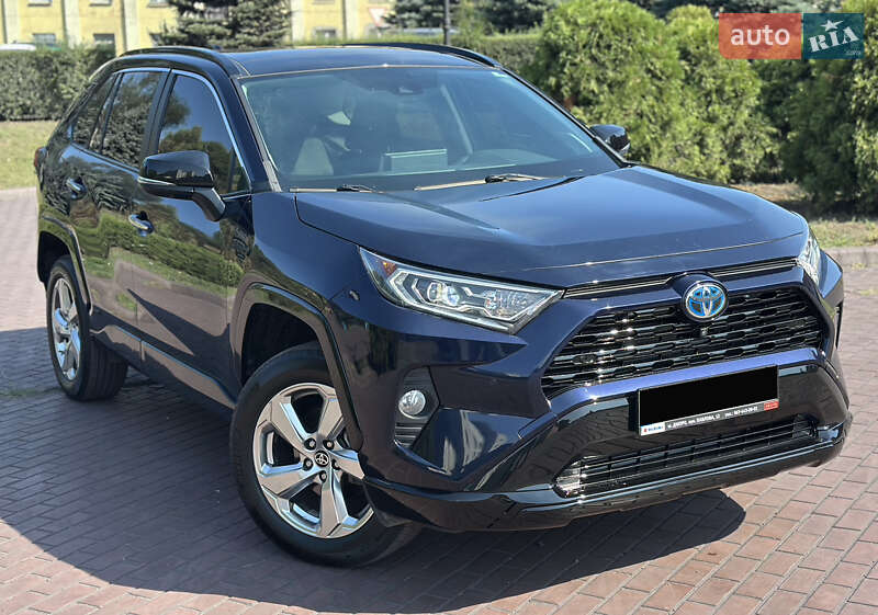 Внедорожник / Кроссовер Toyota RAV4 2021 в Днепре фото 6 Внедорожник / Кроссовер Toyota RAV4 2021 в Днепре