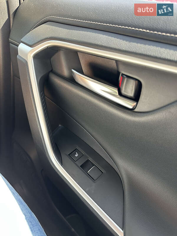 Внедорожник / Кроссовер Toyota RAV4 2021 в Днепре фото 52 Внедорожник / Кроссовер Toyota RAV4 2021 в Днепре