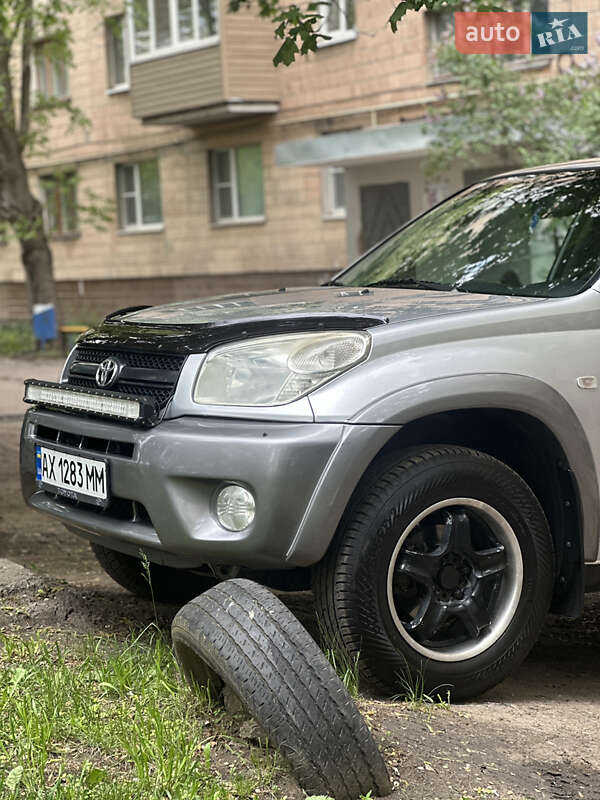 Внедорожник / Кроссовер Toyota RAV4 2004 в Харькове фото 14 Внедорожник / Кроссовер Toyota RAV4 2004 в Харькове