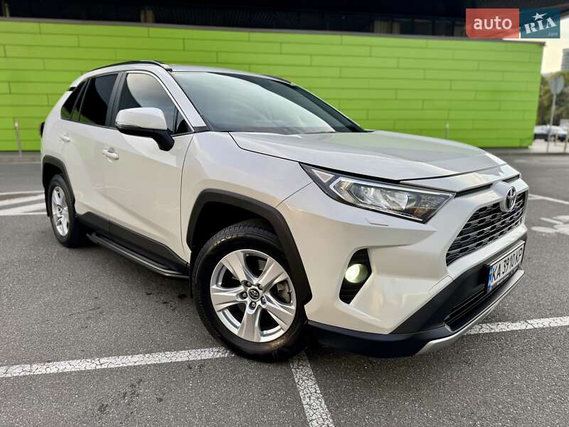 Внедорожник / Кроссовер Toyota RAV4 2019 в Киеве фото 8 Внедорожник / Кроссовер Toyota RAV4 2019 в Киеве