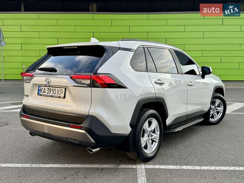 Внедорожник / Кроссовер Toyota RAV4 2019 в Киеве фото 14 Внедорожник / Кроссовер Toyota RAV4 2019 в Киеве