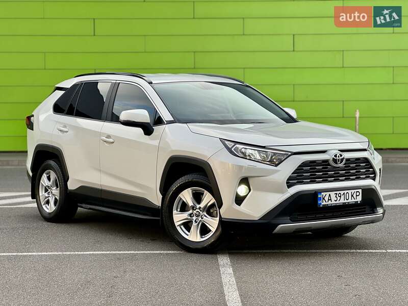 Внедорожник / Кроссовер Toyota RAV4 2019 в Киеве фото 11 Внедорожник / Кроссовер Toyota RAV4 2019 в Киеве