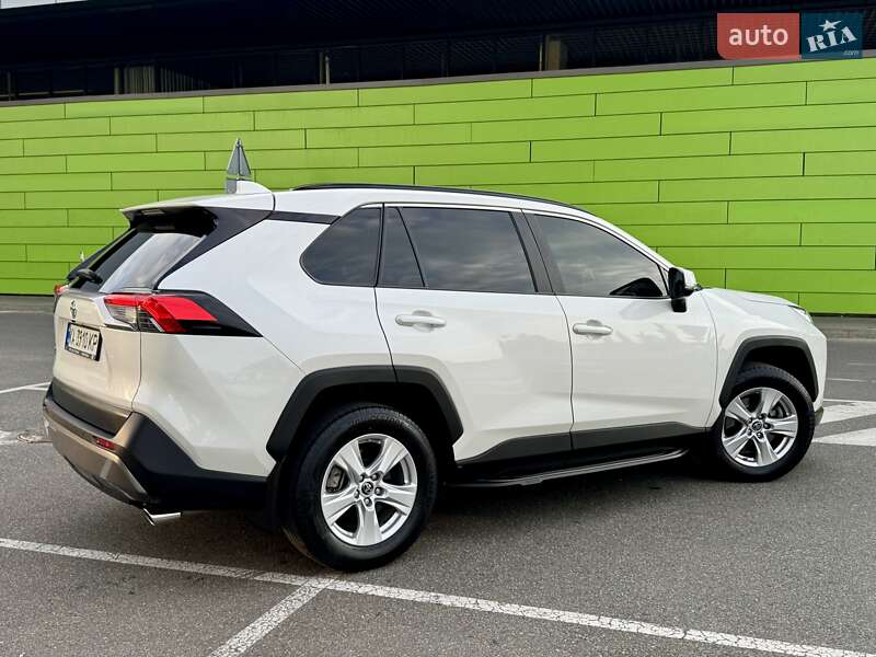 Внедорожник / Кроссовер Toyota RAV4 2019 в Киеве фото 16 Внедорожник / Кроссовер Toyota RAV4 2019 в Киеве