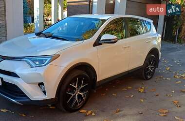 Позашляховик / Кросовер Toyota RAV4 2017 в Одесі