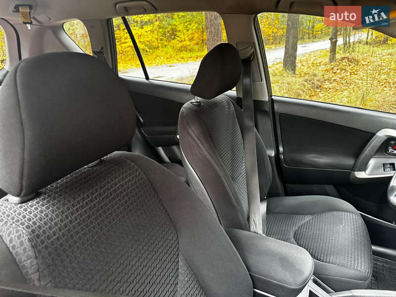Внедорожник / Кроссовер Toyota RAV4 2007 в Киеве фото 16 Внедорожник / Кроссовер Toyota RAV4 2007 в Киеве