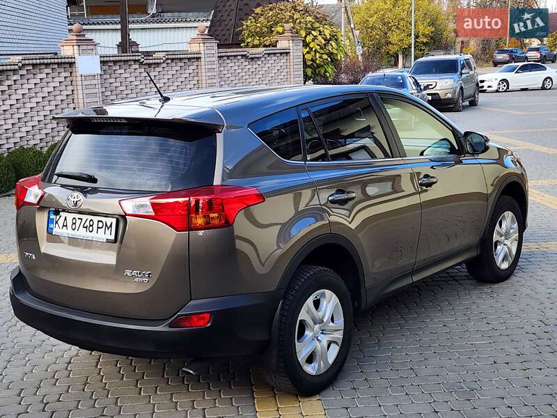Внедорожник / Кроссовер Toyota RAV4 2015 в Виннице