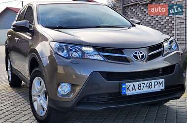 Внедорожник / Кроссовер Toyota RAV4 2015 в Виннице