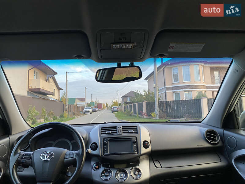 Позашляховик / Кросовер Toyota RAV4 2012 в Києві