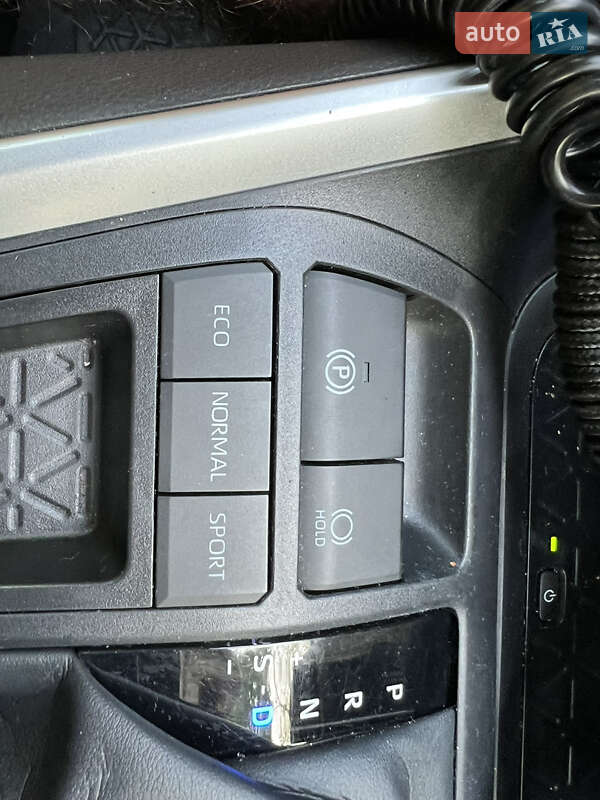 Внедорожник / Кроссовер Toyota RAV4 2021 в Киеве фото 22 Внедорожник / Кроссовер Toyota RAV4 2021 в Киеве